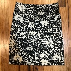 Black and white flower tight going out skirt